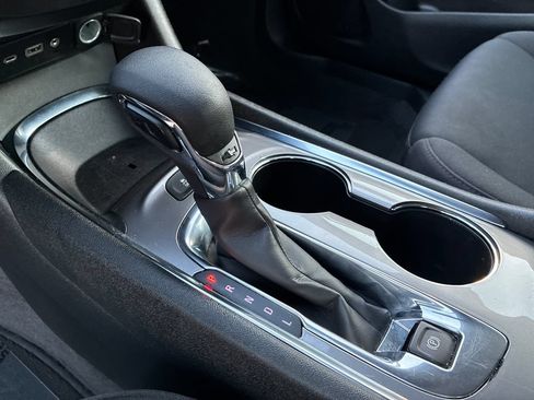 Used 2024 Chevrolet Malibu LT FWD image 24