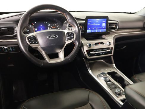 Used 2022 Ford Explorer Timberline w/ Timberline Technology Package image 2