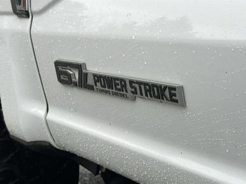 Used 2024 Ford F250 XLT image 11