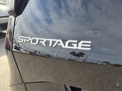 New 2026 Kia Sportage SX FWD image 9
