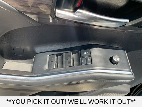 Used 2022 Toyota Highlander Platinum AWD/4WD image 12