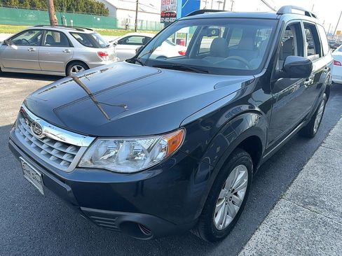Used 2012 Subaru Forester 2.5X Premium w/ All-Weather Pkg image 5