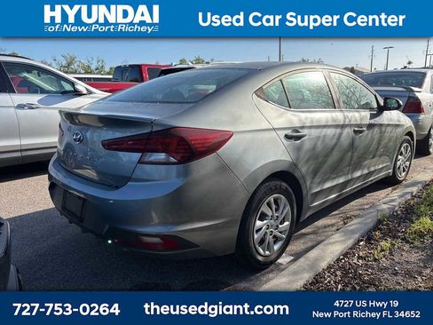 Used 2019 Hyundai Elantra SE image 3