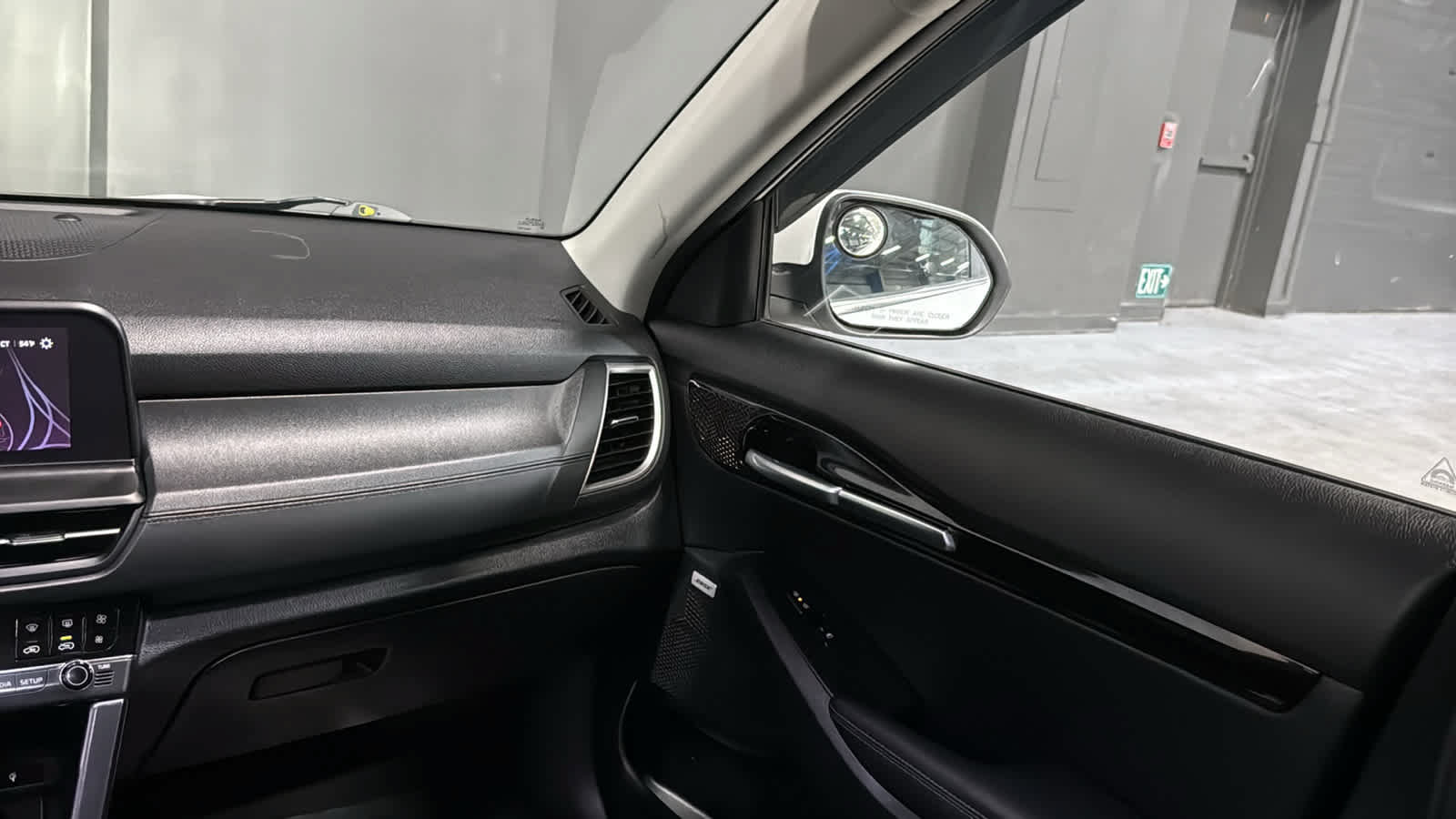 Used 2024 Kia Seltos SX AWD/4WD image 24