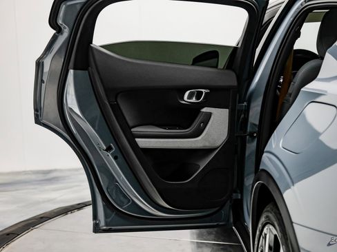 Used 2021 Polestar Polestar 2 w/ Performance Package image 72