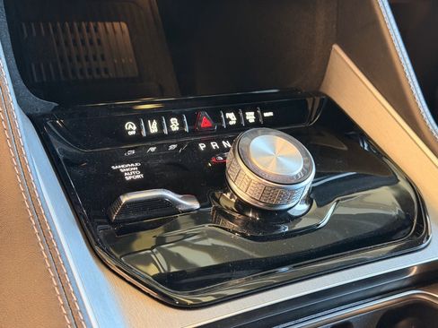 New 2026 Jeep Grand Wagoneer Limited w/ Premium Group II image 20