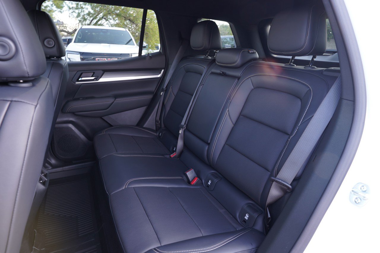 New 2027 GMC Terrain Elevation w/ Elevation Premium Package FWD image 20