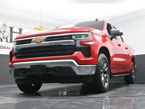 Used 2023 Chevrolet Silverado 1500 LT AWD/4WD image 56