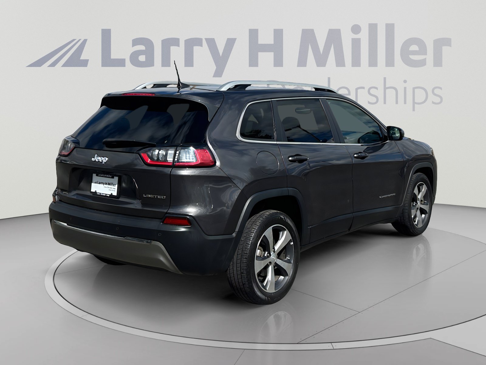 Used 2020 Jeep Cherokee Limited FWD image 5
