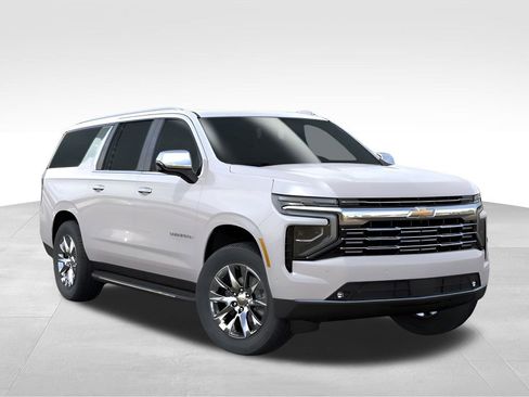 New 2025 Chevrolet Suburban Premier RWD image 7