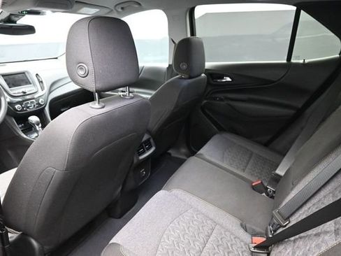 Used 2023 Chevrolet Equinox LT FWD image 16