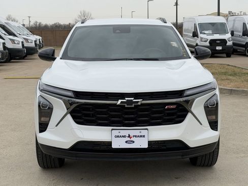 Used 2025 Chevrolet Trax RS image 9