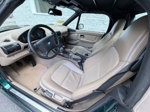 Used 1999 BMW Z3 2.5i RWD image 46