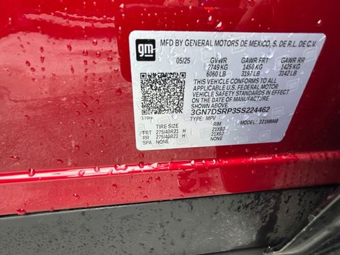 Used 2025 Chevrolet Equinox EV RS FWD image 52