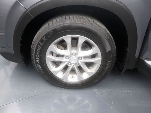Used 2020 Hyundai Santa Fe SE AWD/4WD image 15