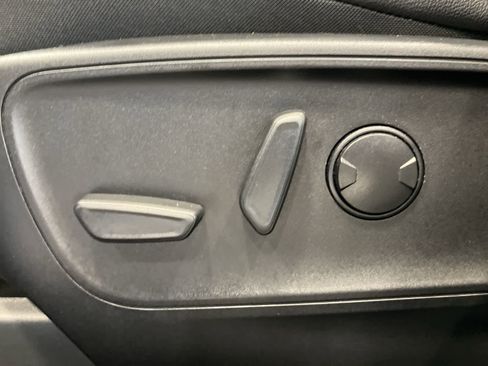 Used 2023 Ford Escape Platinum w/ Premium Technology Package image 12