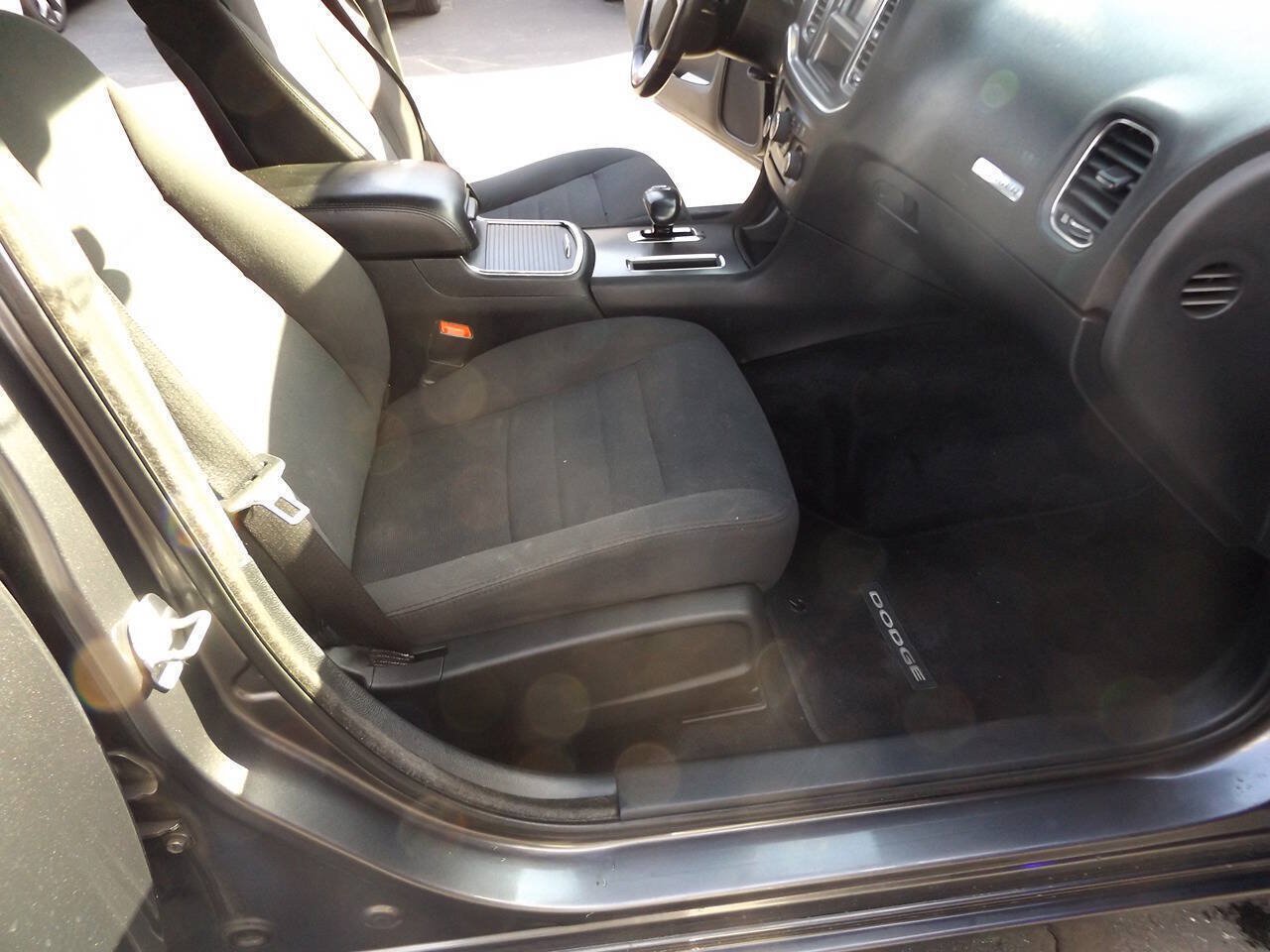 Used 2014 Dodge Charger SE AWD/4WD image 21