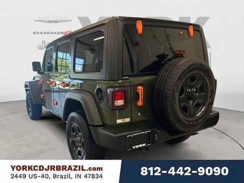 Used 2021 Jeep Wrangler Unlimited Sport AWD/4WD image 3