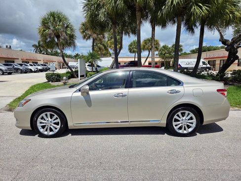 Used 2010 Lexus ES 350 FWD image 5