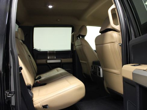 Used 2022 Ford F350 Lariat w/ Chrome Package image 15