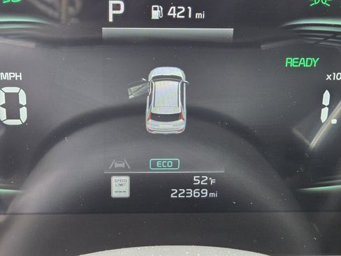 Certified 2023 Kia Niro SX Touring image 24