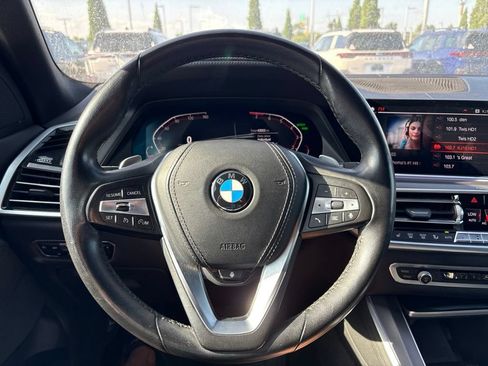 Used 2019 BMW X5 xDrive40i w/ Premium Package 2 AWD/4WD image 2