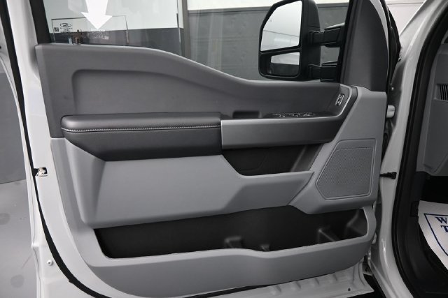 New 2026 Ford F250 XL w/ STX Appearance Package AWD/4WD image 9