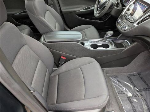 Used 2024 Chevrolet Malibu LT image 19