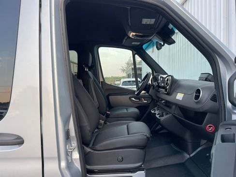 New 2025 Mercedes-Benz Sprinter 2500 image 17