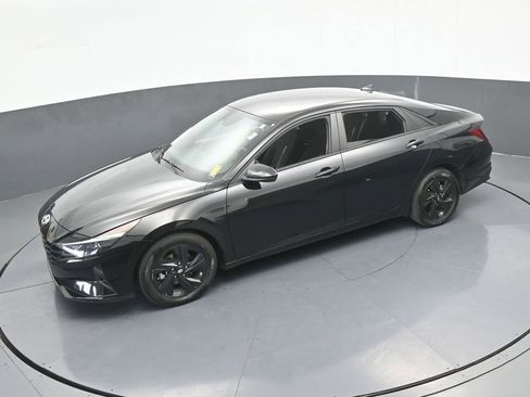 Used 2023 Hyundai Elantra SEL image 47