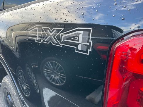 Used 2022 Ford Ranger Lariat w/ Equipment Group 501A High image 5