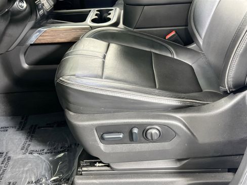 Used 2022 Chevrolet Silverado 2500 High Country w/ Z71 Off-Road Package image 19