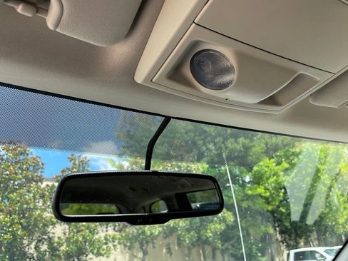 Used 2018 Dodge Grand Caravan SE w/ UConnect Hands-Free Group FWD image 23