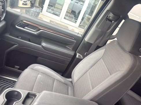 Used 2025 Chevrolet Silverado 2500 LT w/ Convenience Package image 26