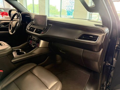 Used 2022 Chevrolet Suburban LT w/ LT Signature Plus Package AWD/4WD image 50