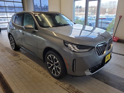 New 2026 BMW X3 xDrive30 w/ Premium Package image 9