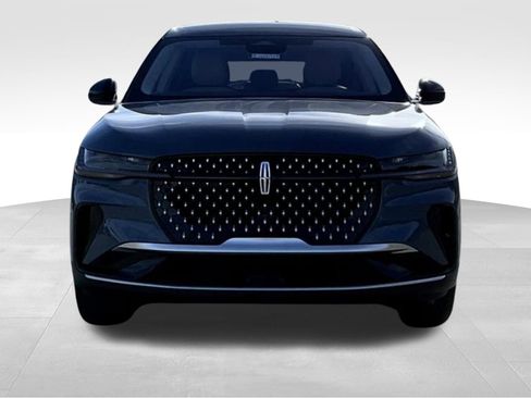 New 2026 Lincoln Nautilus Premier image 2