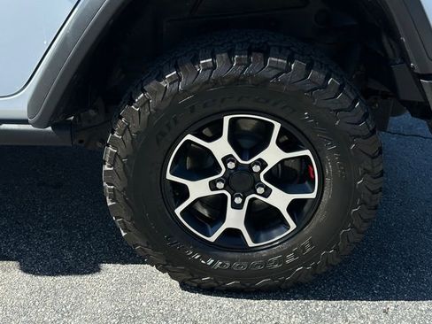 Used 2021 Jeep Wrangler Unlimited Rubicon w/ Dual Top Group image 13