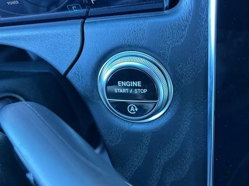 Used 2026 Mercedes-Benz E 350 4MATIC Sedan image 14
