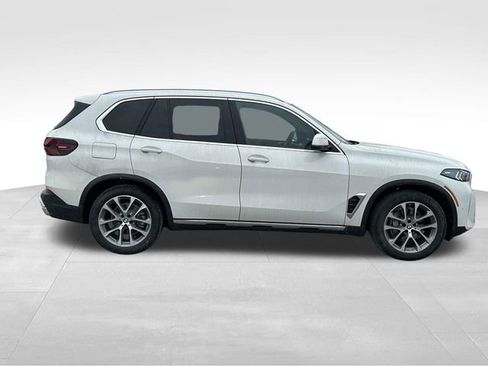 New 2026 BMW X5 xDrive40i image 2