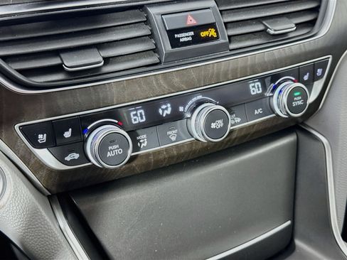 Certified 2019 Honda Accord Touring image 16