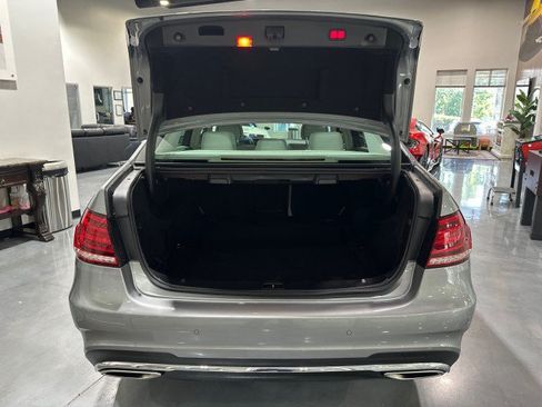 Used 2014 Mercedes-Benz E 550 4MATIC Sedan w/ Premium 1 Package image 37
