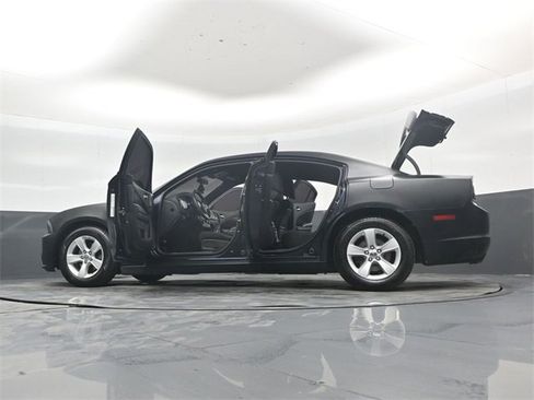 Used 2012 Dodge Charger SE image 53