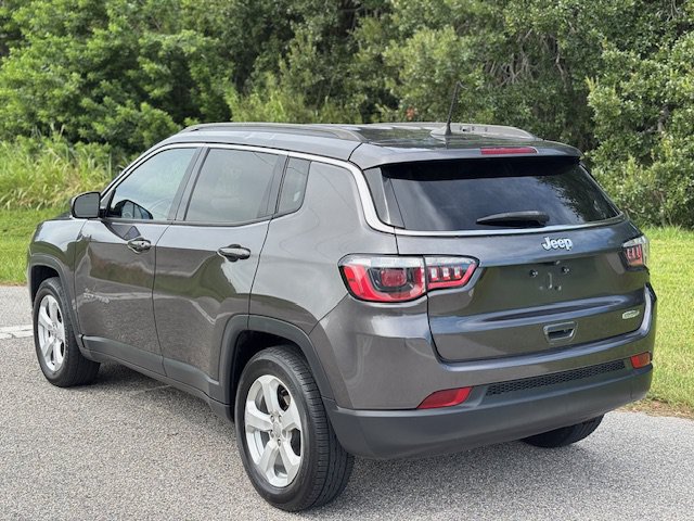 Used 2018 Jeep Compass Latitude w/ Popular Equipment Group FWD image 9