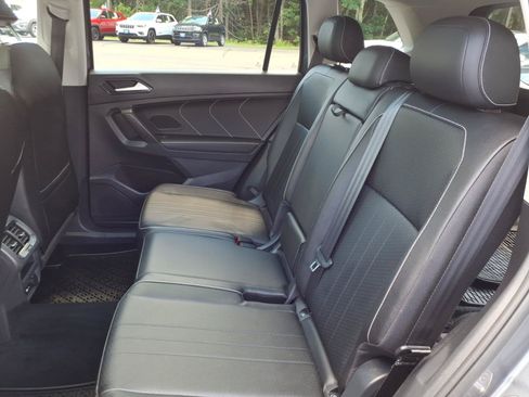 Used 2022 Volkswagen Tiguan SE AWD/4WD image 14
