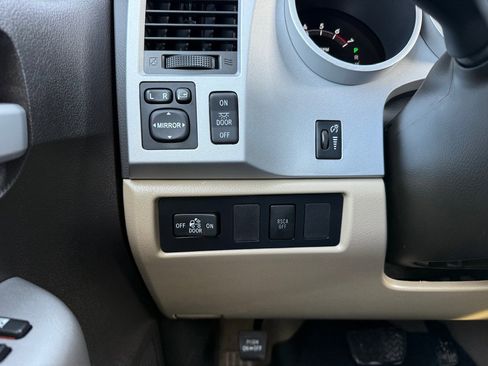 Used 2008 Toyota Tundra Limited image 31