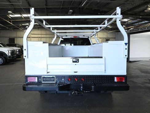 New 2025 Ford F450 XL w/ XL Chrome Package AWD/4WD image 7