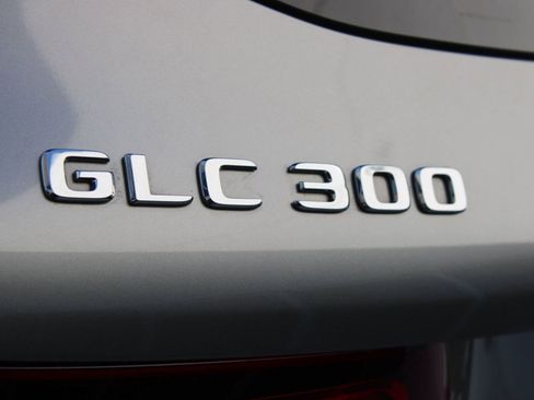 Used 2020 Mercedes-Benz GLC 300 image 22