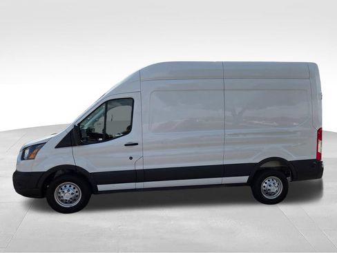 Used 2025 Ford Transit 250 148 High Roof AWD image 17