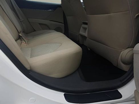 Used 2019 Toyota Camry LE w/ Carpet Mat Package FWD image 26